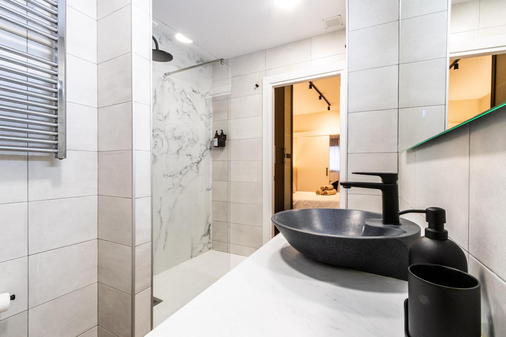 Exclusive Apartments Barcelona 4 Personas St Pere تيراسا المظهر الخارجي الصورة