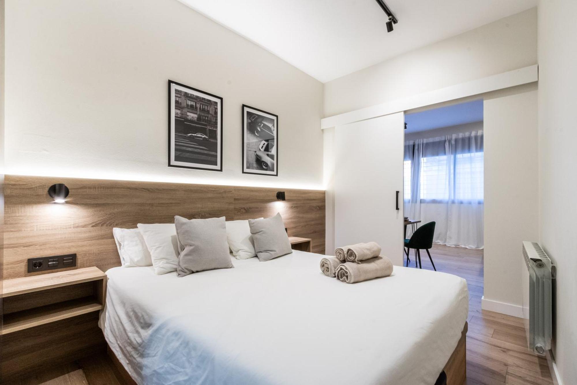 Exclusive Apartments Barcelona 4 Personas St Pere تيراسا المظهر الخارجي الصورة